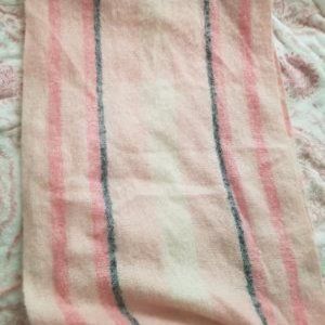 H&M PINK PLAID SCARF